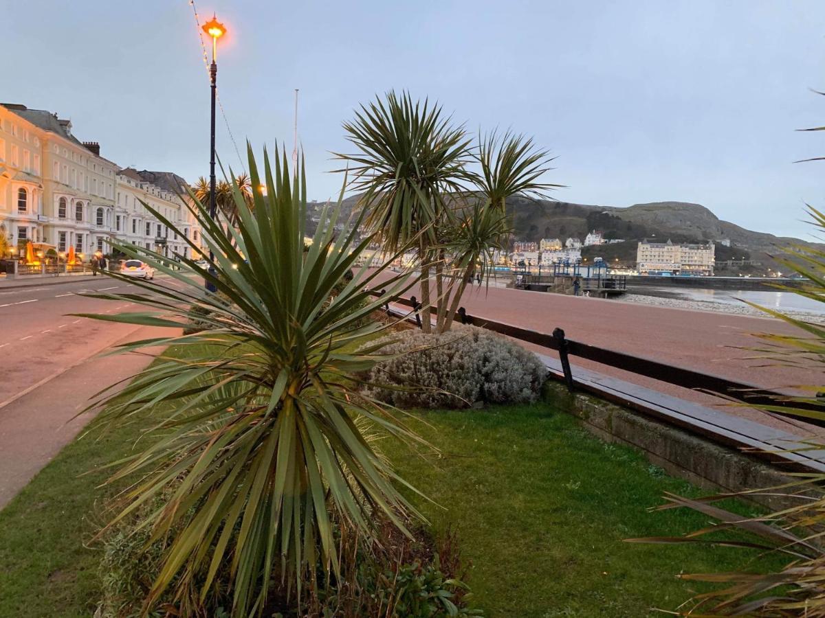 Iris Hotel Llandudno Eksteriør billede